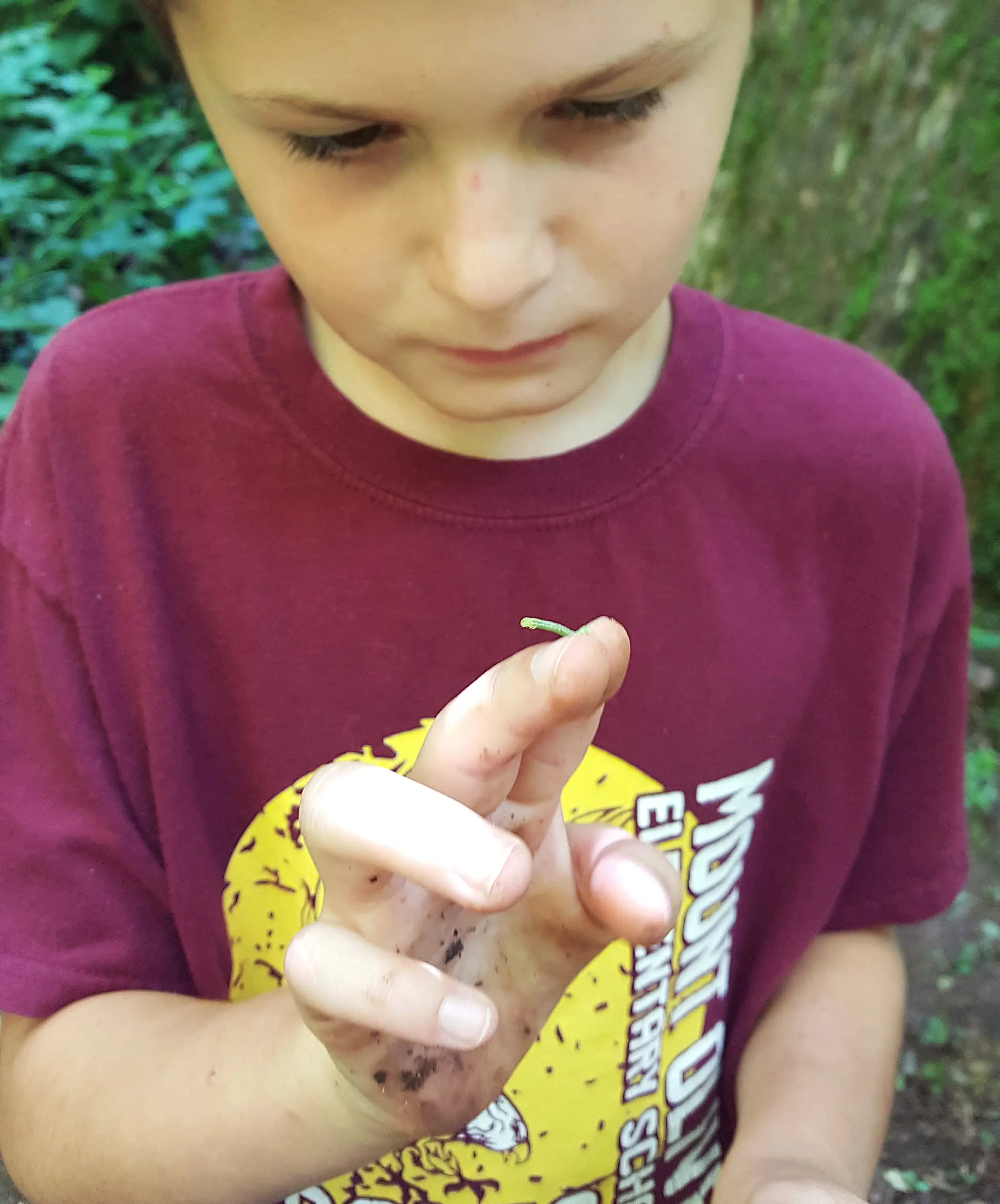 child and worm